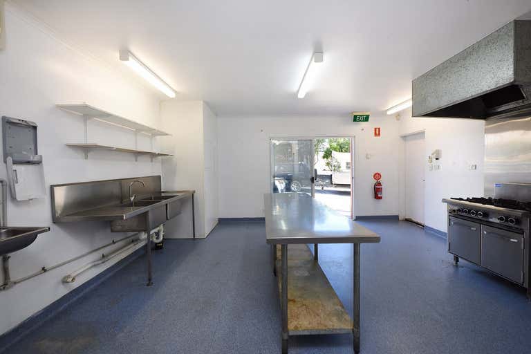 1B/19  Project Avenue Noosaville QLD 4566 - Image 2