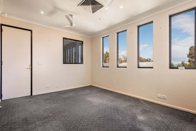 49 Fletcher Street Essendon VIC 3040 - Image 4