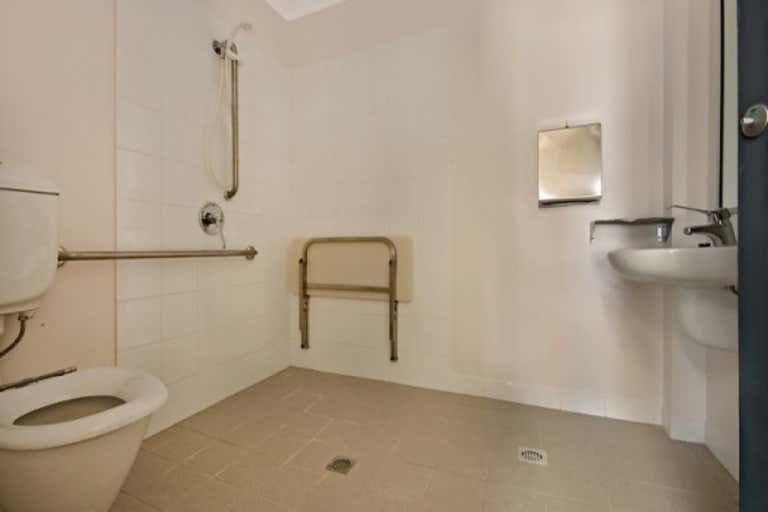 Unit 4, 72-78 Crocodile Crescent Mount St John QLD 4818 - Image 4