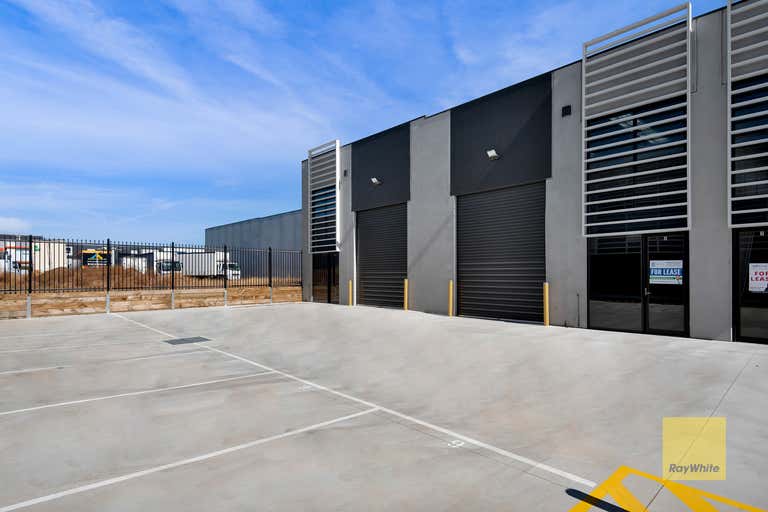 Unit 5, 47 Apex Drive Truganina VIC 3029 - Image 2