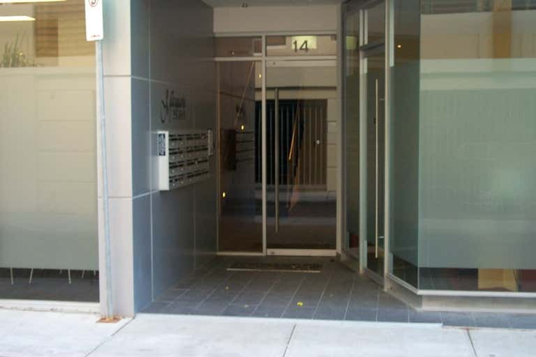 16 Macquarie Street Prahran VIC 3181 - Image 2