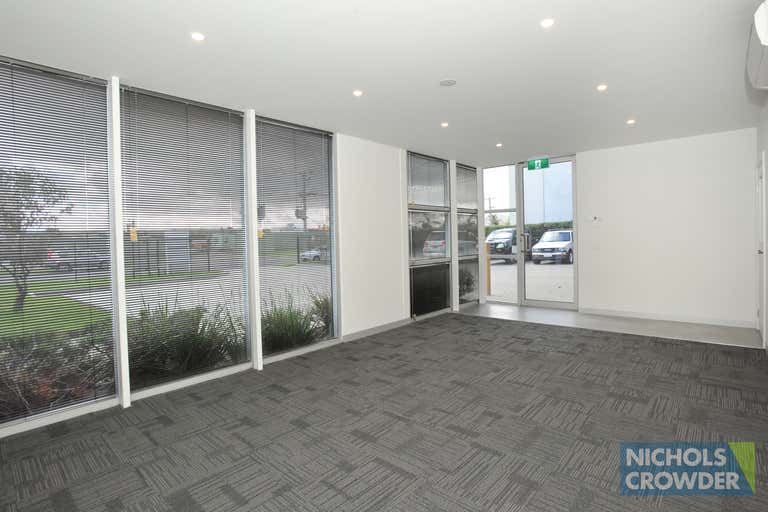 2/20 Keppler Circuit Seaford VIC 3198 - Image 3