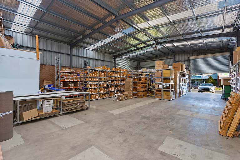 2/20 Mint Street Wodonga VIC 3690 - Image 2