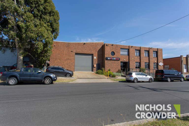 27 Viking Court Cheltenham VIC 3192 - Image 2