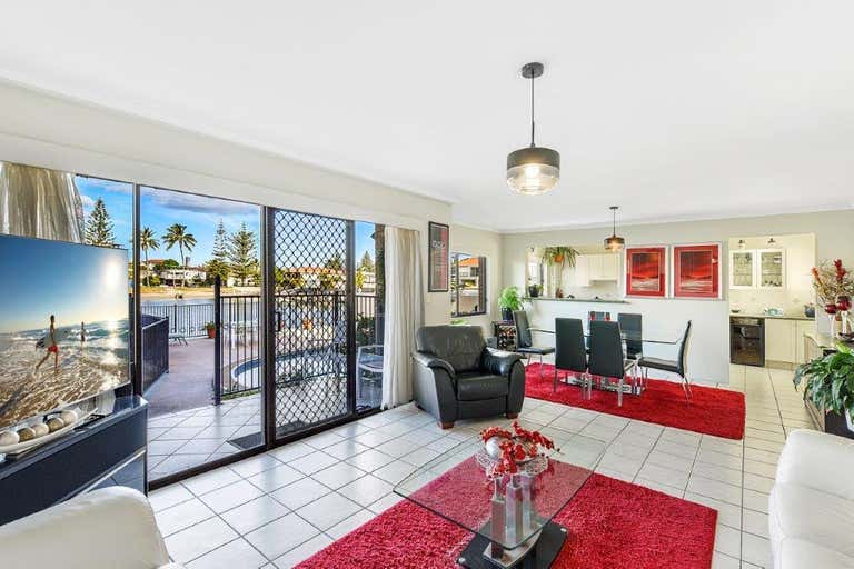 35 Sunrise Boulevard Surfers Paradise QLD 4217 - Image 4