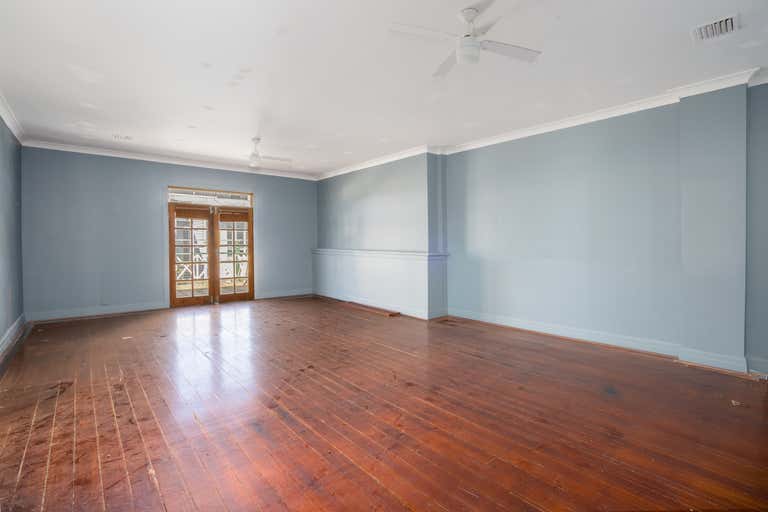 15a Railway Place Fairfield VIC 3078 - Image 2