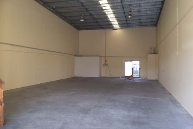Unit 4, 13 Dell Road West Gosford NSW 2250 - Image 2