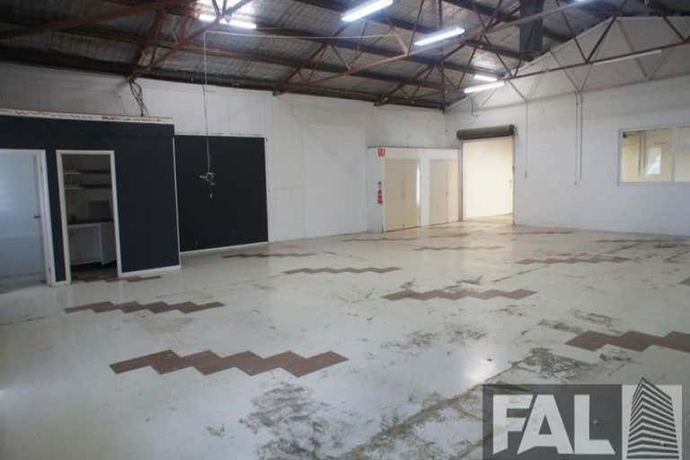 Unit  2, 8 Enterprise St Salisbury QLD 4107 - Image 1