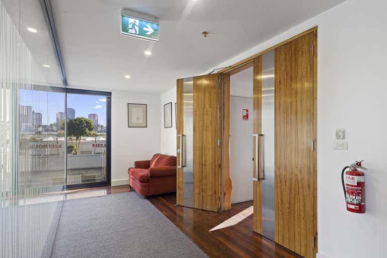 6/2 Kent Place South Melbourne VIC 3205 - Image 3