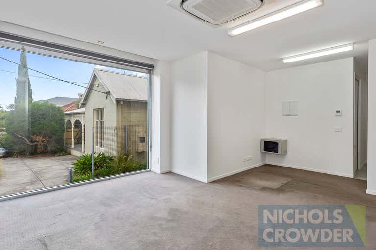 1/35 Willis Street Hampton VIC 3188 - Image 2