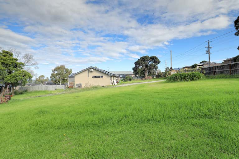 140 Army Road Pakenham VIC 3810 - Image 3