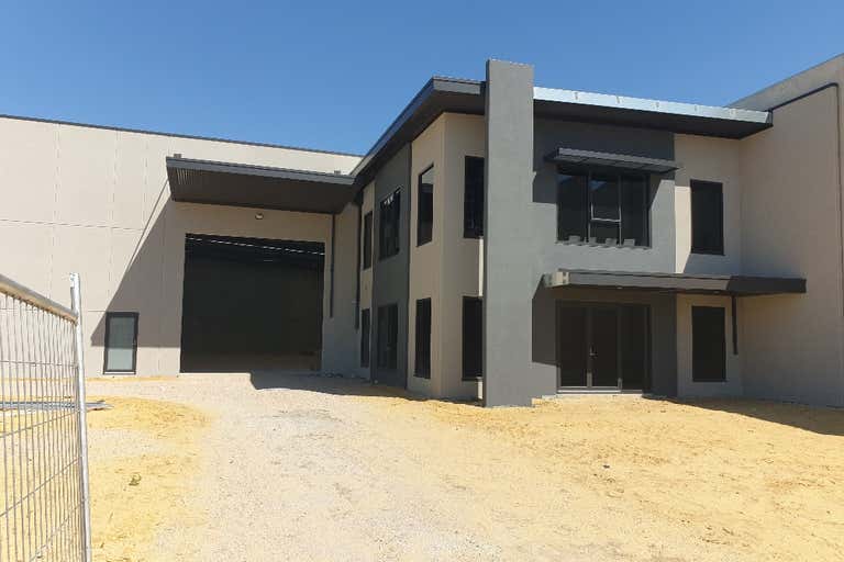 4  Quartz Way Wangara WA 6065 - Image 2