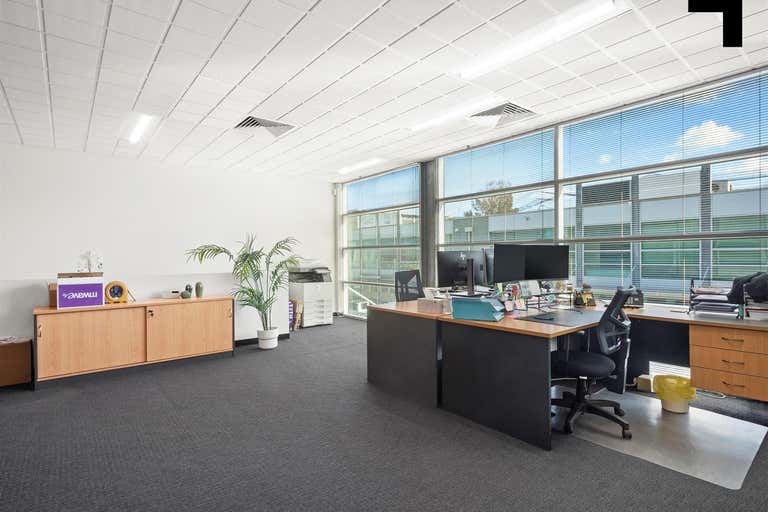 32/3 Westside Avenue Port Melbourne VIC 3207 - Image 4