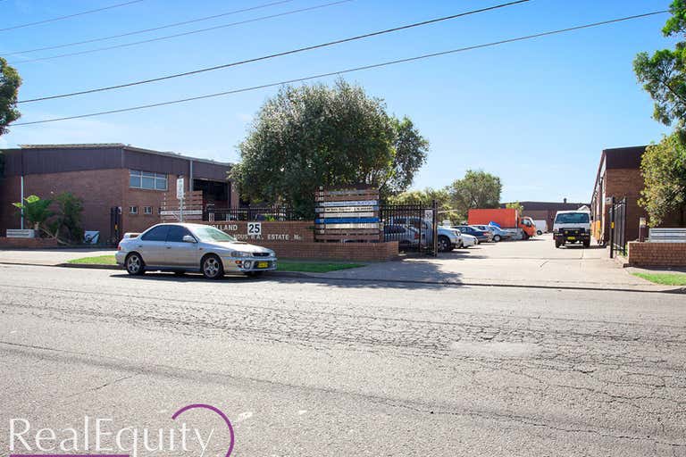 7/25 Childs Road Chipping Norton NSW 2170 - Image 2