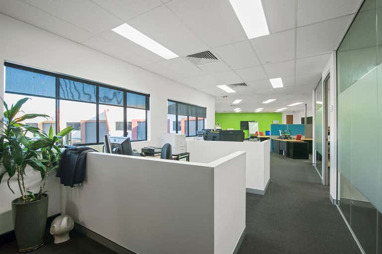 Quality fit out office space. - Image 2