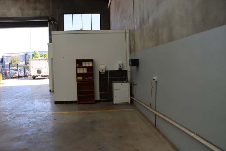 5/24-28 Eucumbene Drive Ravenhall VIC 3023 - Image 4