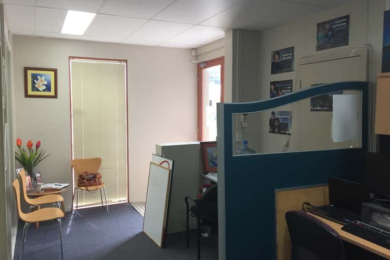 Suite 6, 20 Welch Street Southport QLD 4215 - Image 3