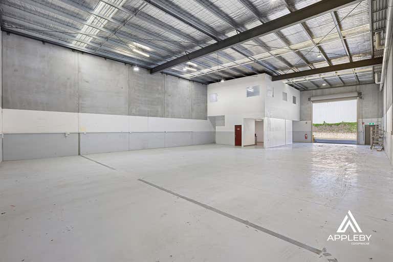 4/25 STUD RD Bayswater VIC 3153 - Image 2