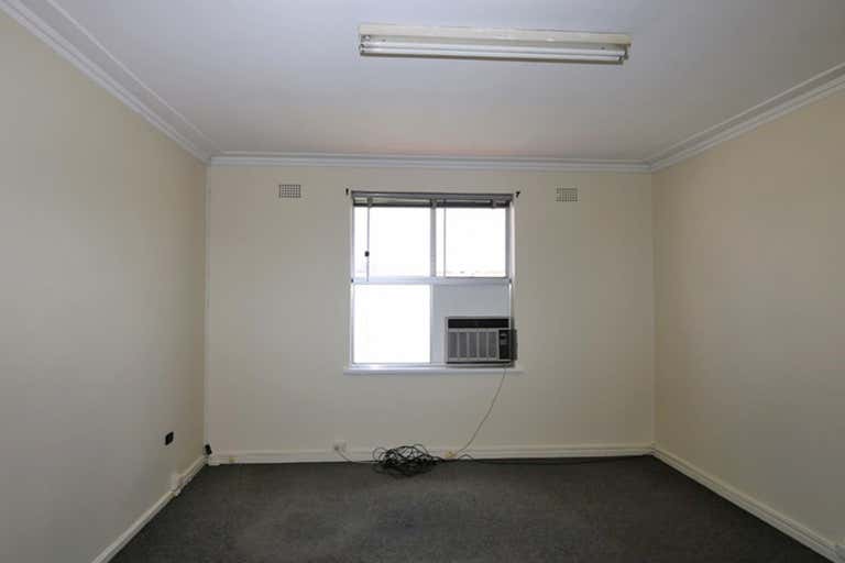 Room 15, 120 Fitzmaurice Street Wagga Wagga NSW 2650 - Image 2