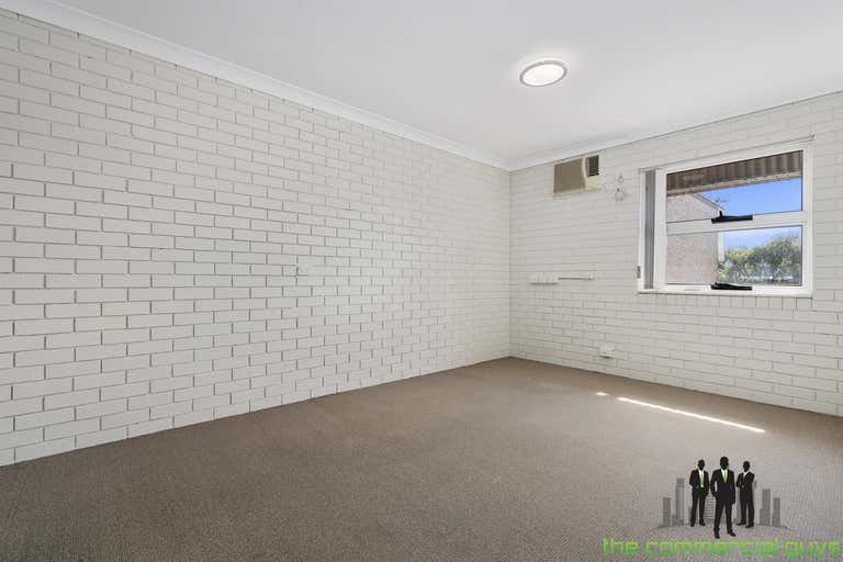 A/19 Hasking St Caboolture QLD 4510 - Image 4
