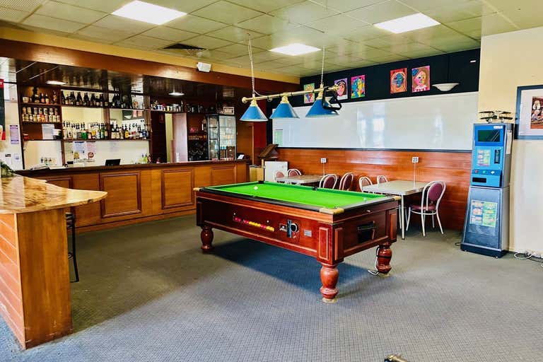 East Hotel, 1 Dalton Street Colac VIC 3250 - Image 4