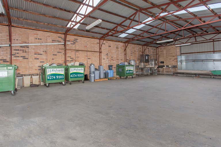 8/120 Industrial Road Oak Flats NSW 2529 - Image 4