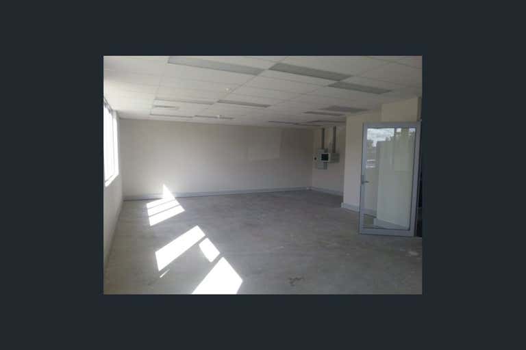 211 Rosebery St Bedford WA 6052 - Image 3