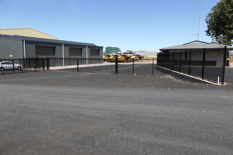 2 Jannali Road Dubbo NSW 2830 - Image 1