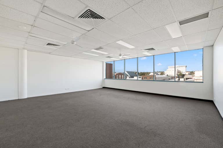 Level 2 Suite 3, 516 Ruthven Street Toowoomba City QLD 4350 - Image 1