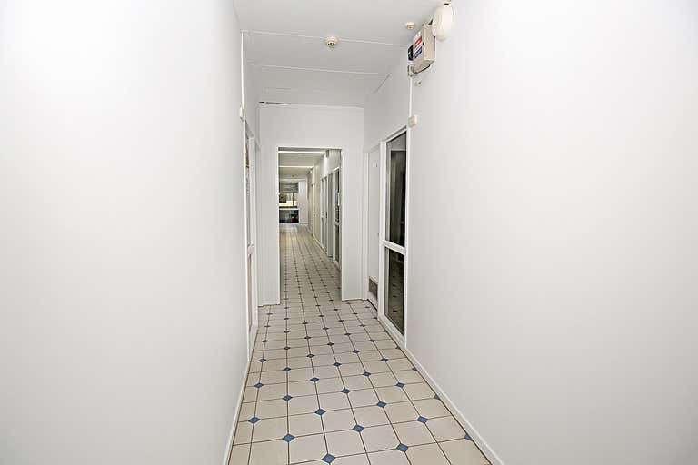 12A Aplin Street (First floor) Cairns City QLD 4870 - Image 4
