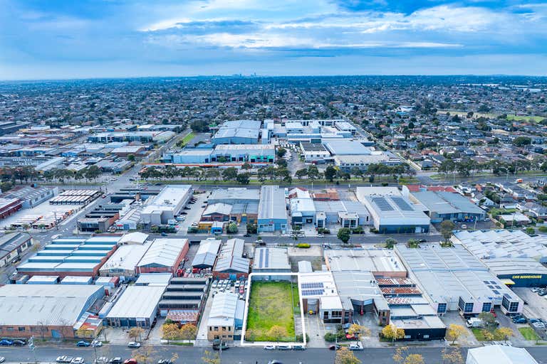 21 Manton Road Oakleigh South VIC 3167 - Image 4