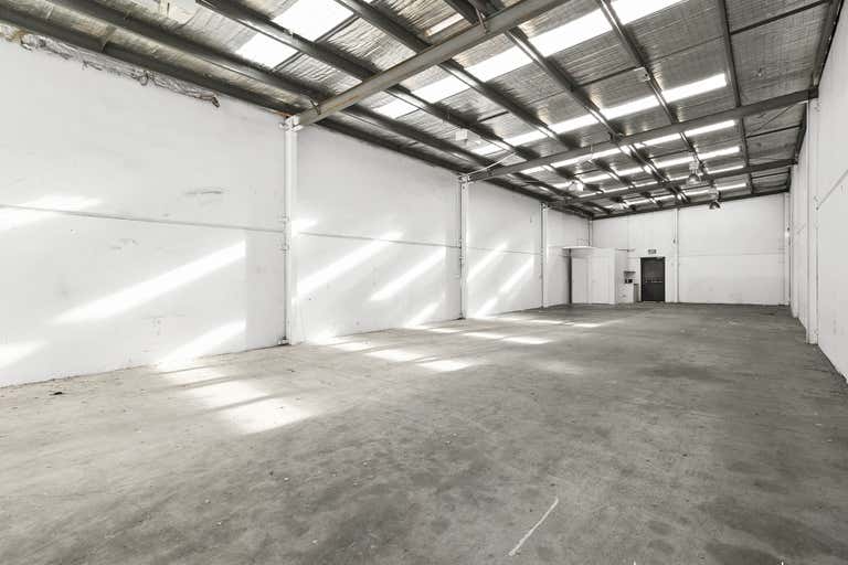 1/25 Virginia Street Mornington VIC 3931 - Image 4