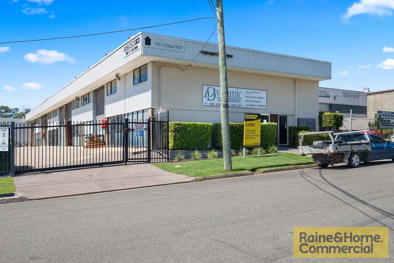 1/18 Huntington Street Clontarf QLD 4019 - Image 1