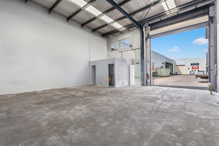 3/26 Barry Road Chipping Norton NSW 2170 - Image 3