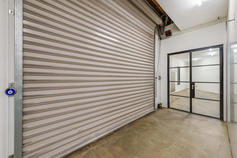 8/167 Hyde Street Yarraville VIC 3013 - Image 4