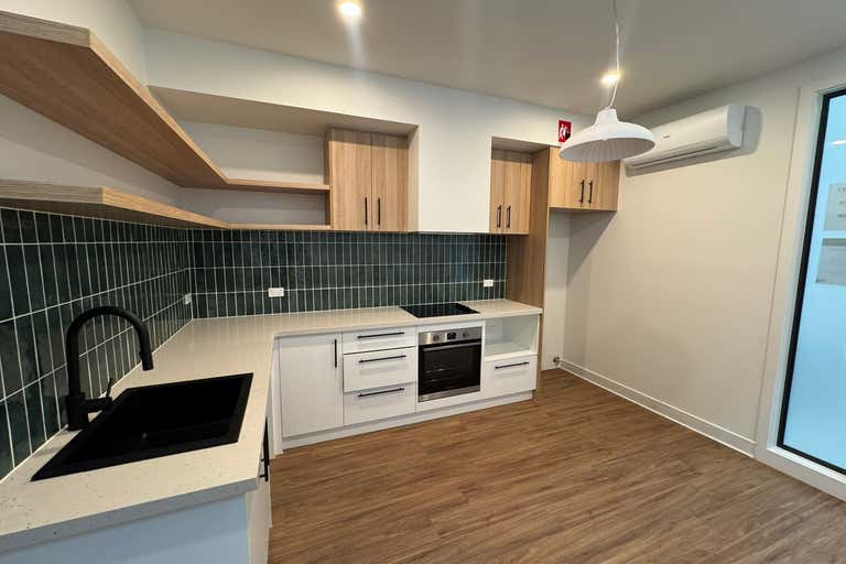 11/43-47 Riverside Avenue Werribee VIC 3030 - Image 3