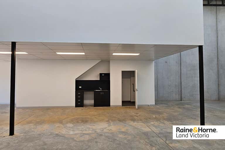 70/150 Palmers road Truganina VIC 3029 - Image 4
