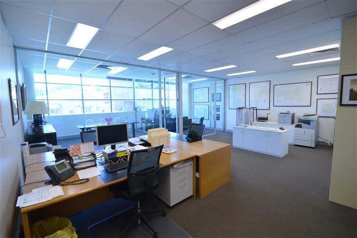 Unit 6/335 Wharf Road Newcastle NSW 2300 - Image 2