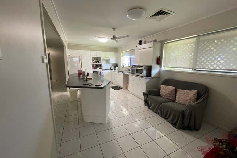 388 Morayfield Road Morayfield QLD 4506 - Image 4