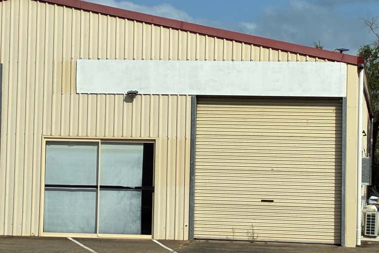 3/76 Elizabeth Street Urangan QLD 4655 - Image 1