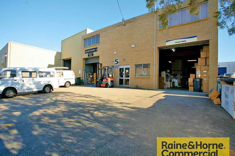 1/3 Elliot Street Albion QLD 4010 - Image 1