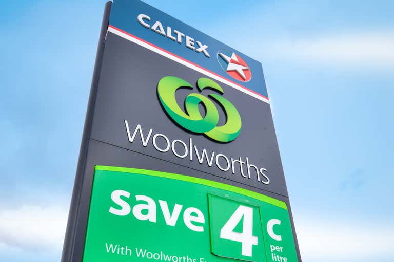 Woolworths / Caltex, 110 Humffray Street South Ballarat Central VIC 3350 - Image 2