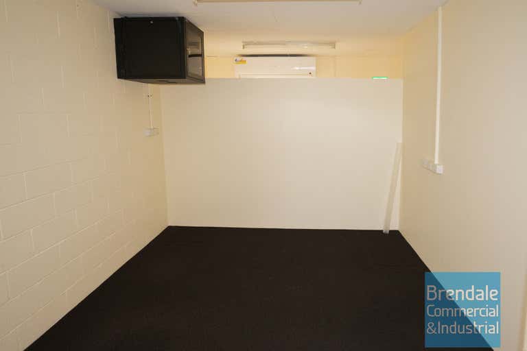 1/2-4 Ebert Pde Lawnton QLD 4501 - Image 4