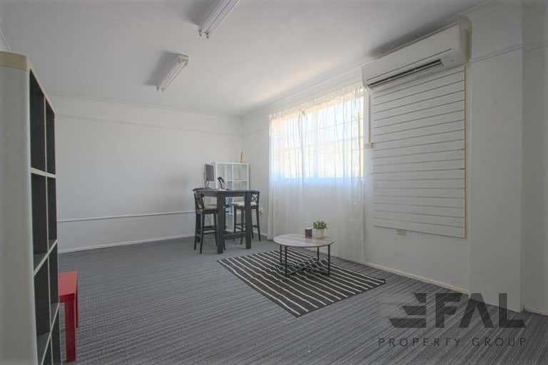 Suite  G&H, 399 Honour Avenue Graceville QLD 4075 - Image 1