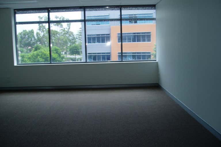 Eastside, 106, 1st floor, 6 Waterfront Place Robina QLD 4226 - Image 3