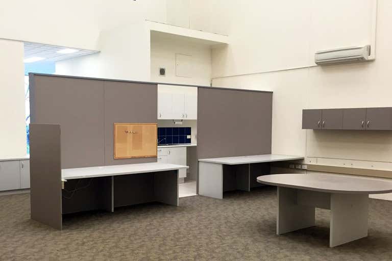 E4, 2A Westall Road Clayton VIC 3168 - Image 3