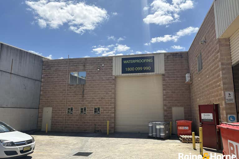 Unit 4, 3 Moorlands Road Ingleburn NSW 2565 - Image 1
