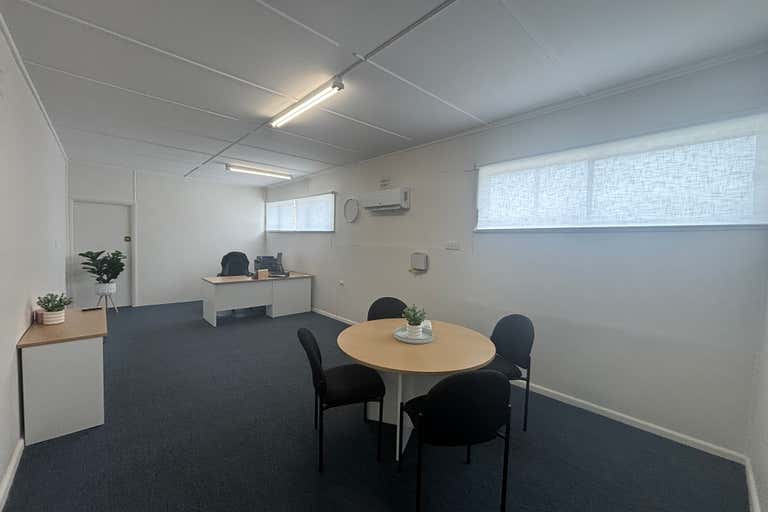 Suite 3, 10-16 Pulteney Street Taree NSW 2430 - Image 2