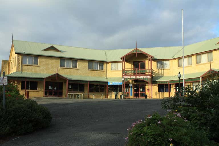 Parers King Island Hotel, 7-9 Main Street Currie TAS 7256 - Image 3