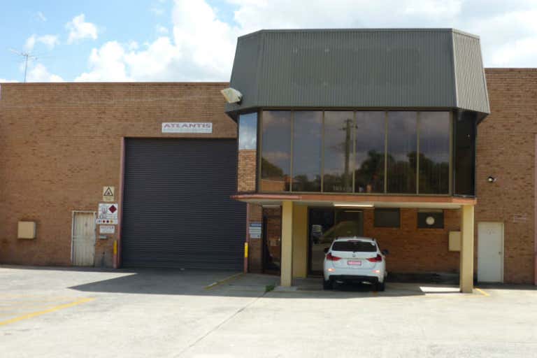 Unit 2, 24 Prince William Drive Seven Hills NSW 2147 - Image 1